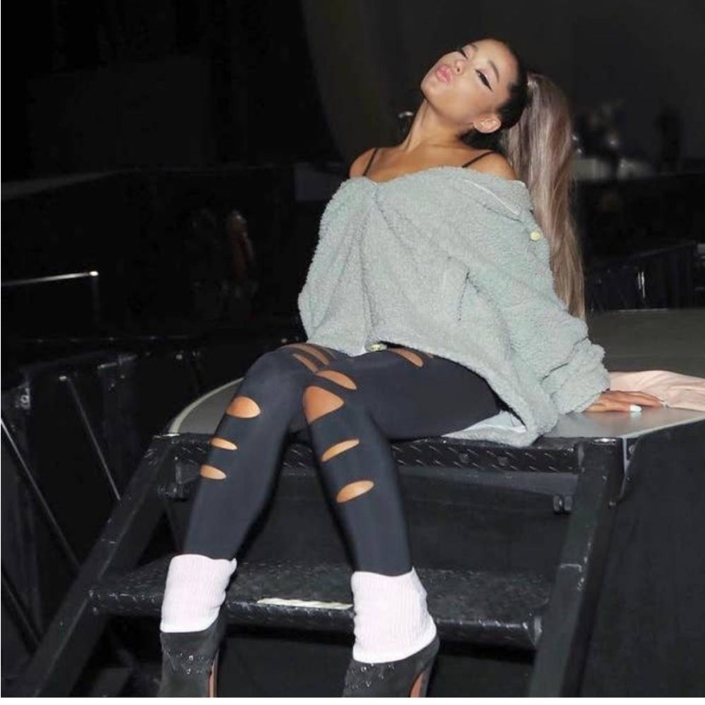 ALO Yoga Black warrior Leggings